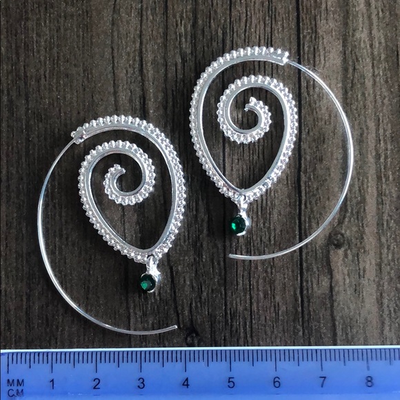Spiral earrings - Picture 3 of 3